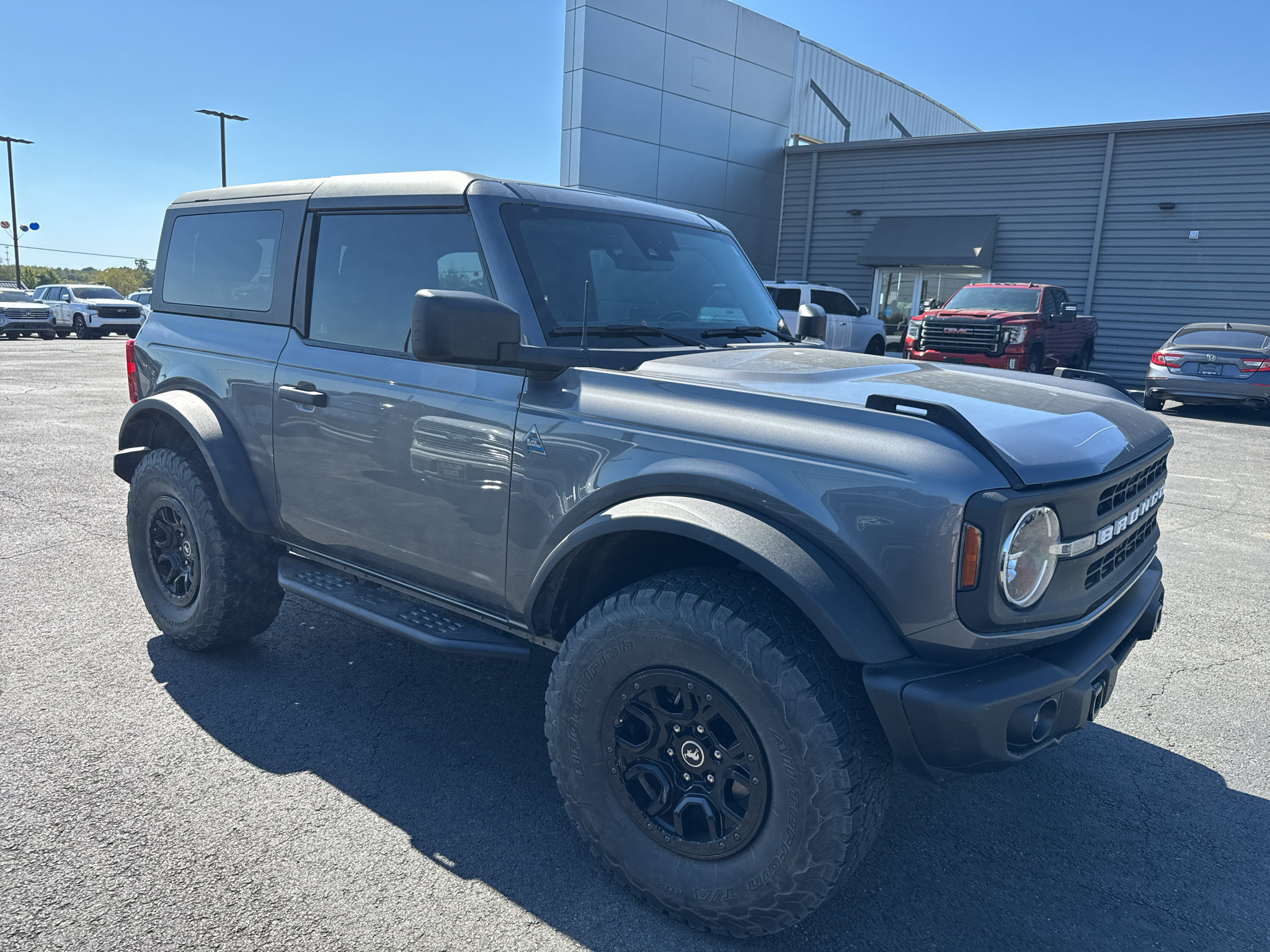 Certified 2022 Ford Bronco Black Diamond w/ Sasquatch Package AWD/4WD image 4
