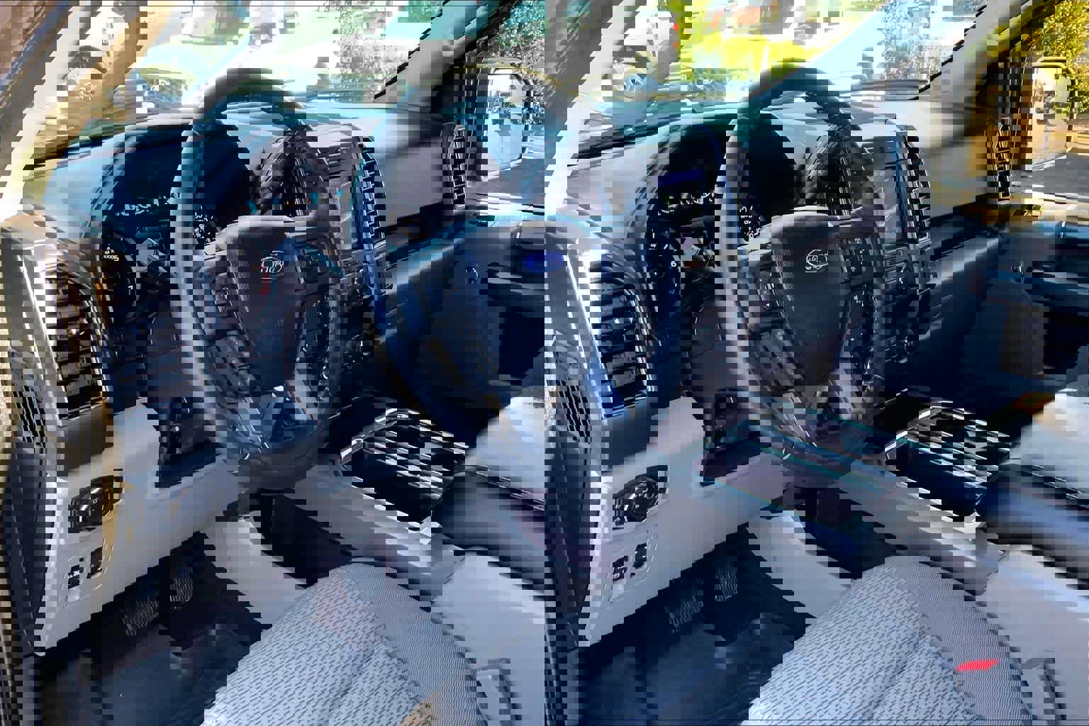 Certified 2020 Ford F150 XLT w/ Equipment Group 302A Luxury image 15