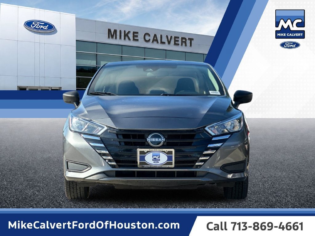 Used 2023 Nissan Versa SV FWD image 8