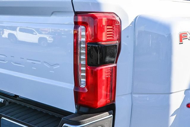Certified 2024 Ford F350 Lariat w/ FX4 Off-Road Package AWD/4WD image 10