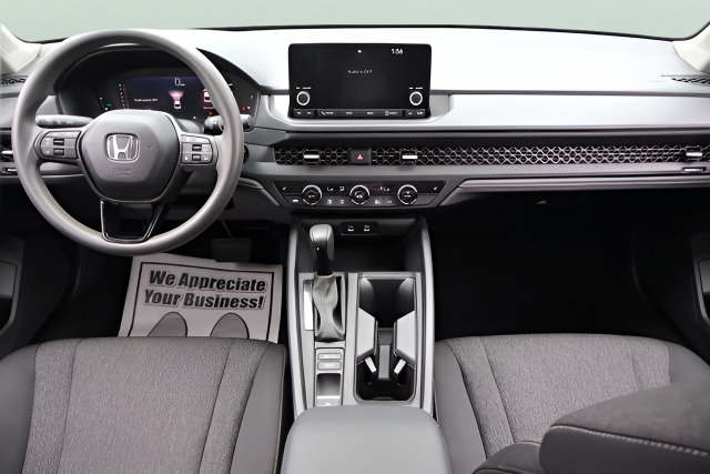 Used 2025 Honda Accord SE image 11
