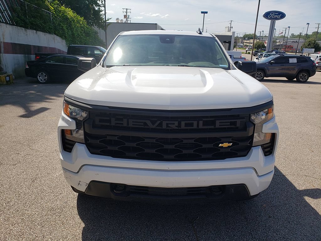 Used 2023 Chevrolet Silverado 1500 Custom AWD/4WD image 6