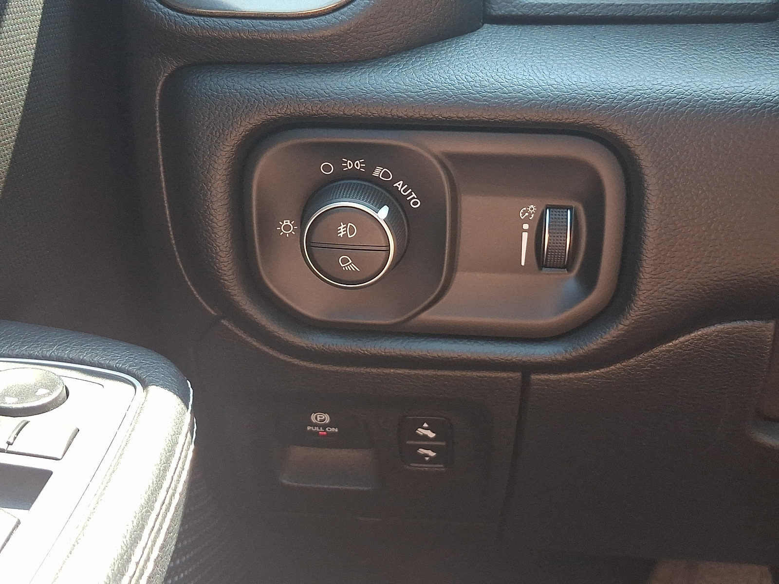 Used 2020 RAM 1500 Sport w/ Alpine Leather & Sound Group AWD/4WD image 24