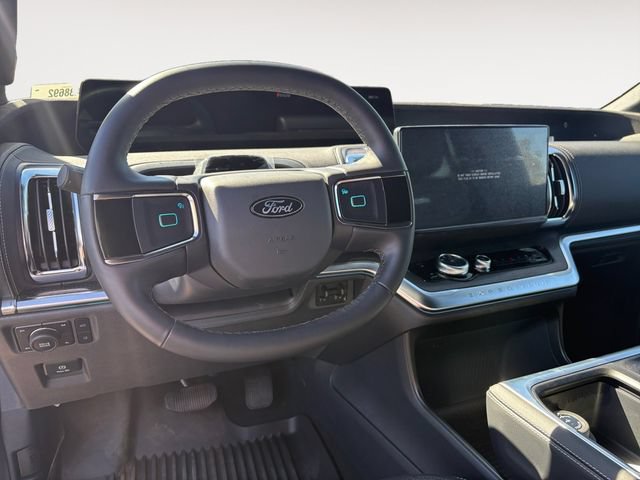 Certified 2026 Ford Expedition Platinum w/ Stealth Appearance Package AWD/4WD image 11