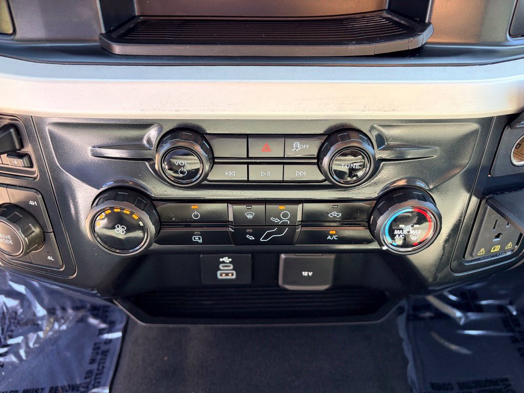 Certified 2025 Ford F350 XLT AWD/4WD image 13