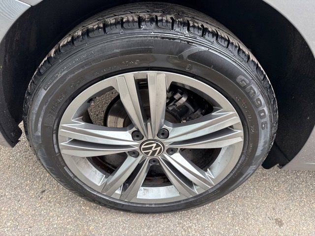 Used 2024 Volkswagen Jetta SE image 13