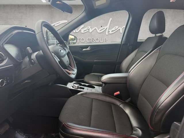 Certified 2025 Ford Escape ST-Line FWD image 20