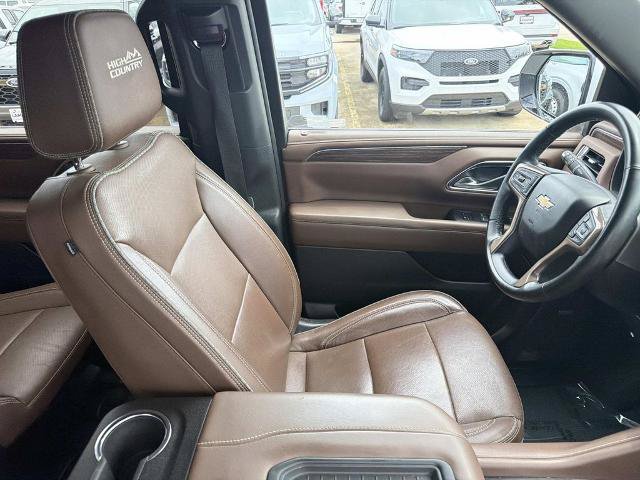 Used 2023 Chevrolet Suburban High Country w/ LPO, Illumination Package RWD image 15