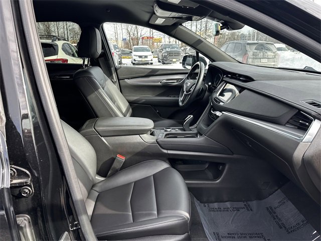 Used 2023 Cadillac XT5 Luxury image 33