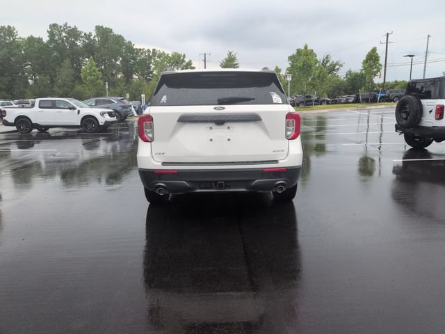 Certified 2023 Ford Explorer XLT w/ Equipment Group 202A AWD/4WD image 6