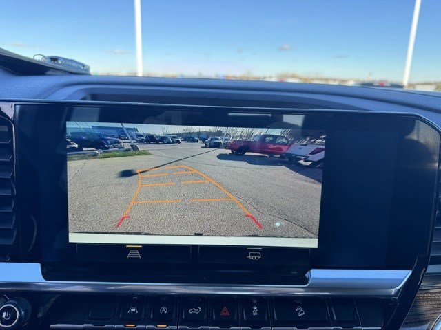 Used 2024 Chevrolet Silverado 1500 LT Trail Boss w/ Protection Package image 19