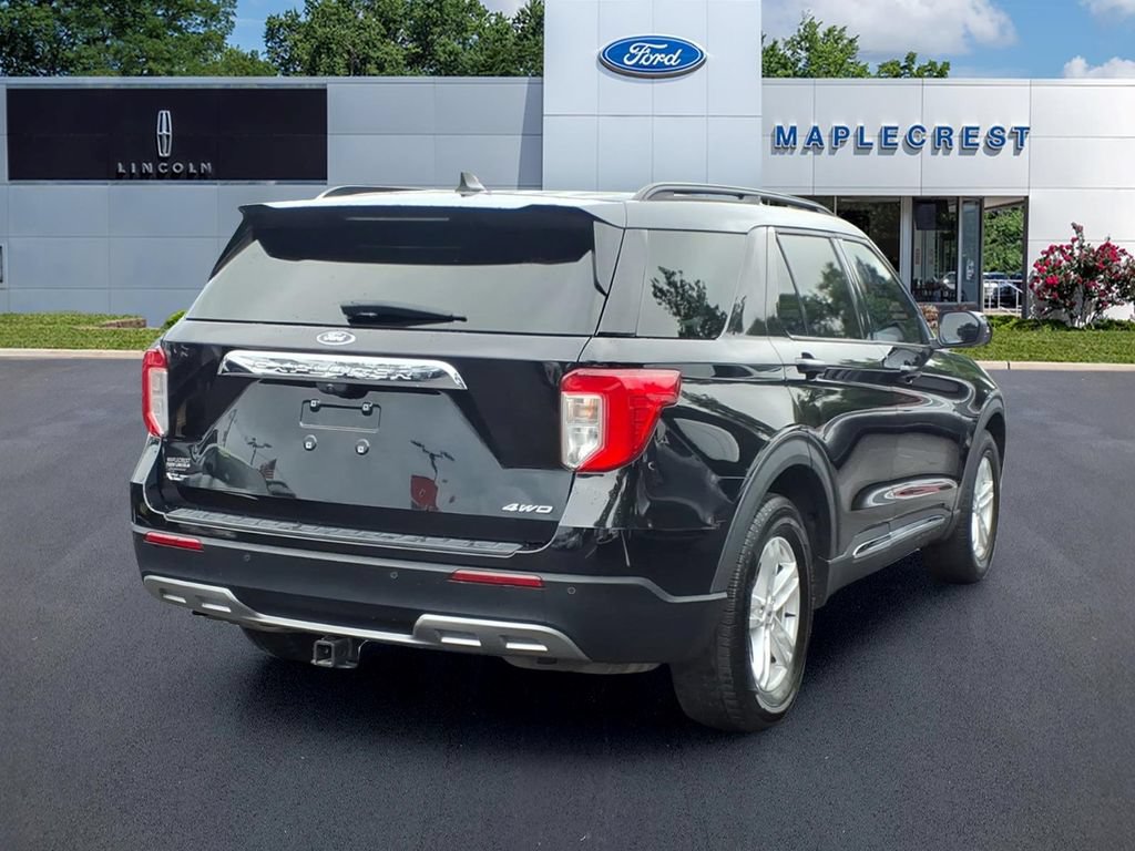 Certified 2021 Ford Explorer XLT w/ Equipment Group 202A AWD/4WD image 4