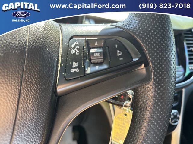 Used 2021 Chevrolet Trax LT image 25