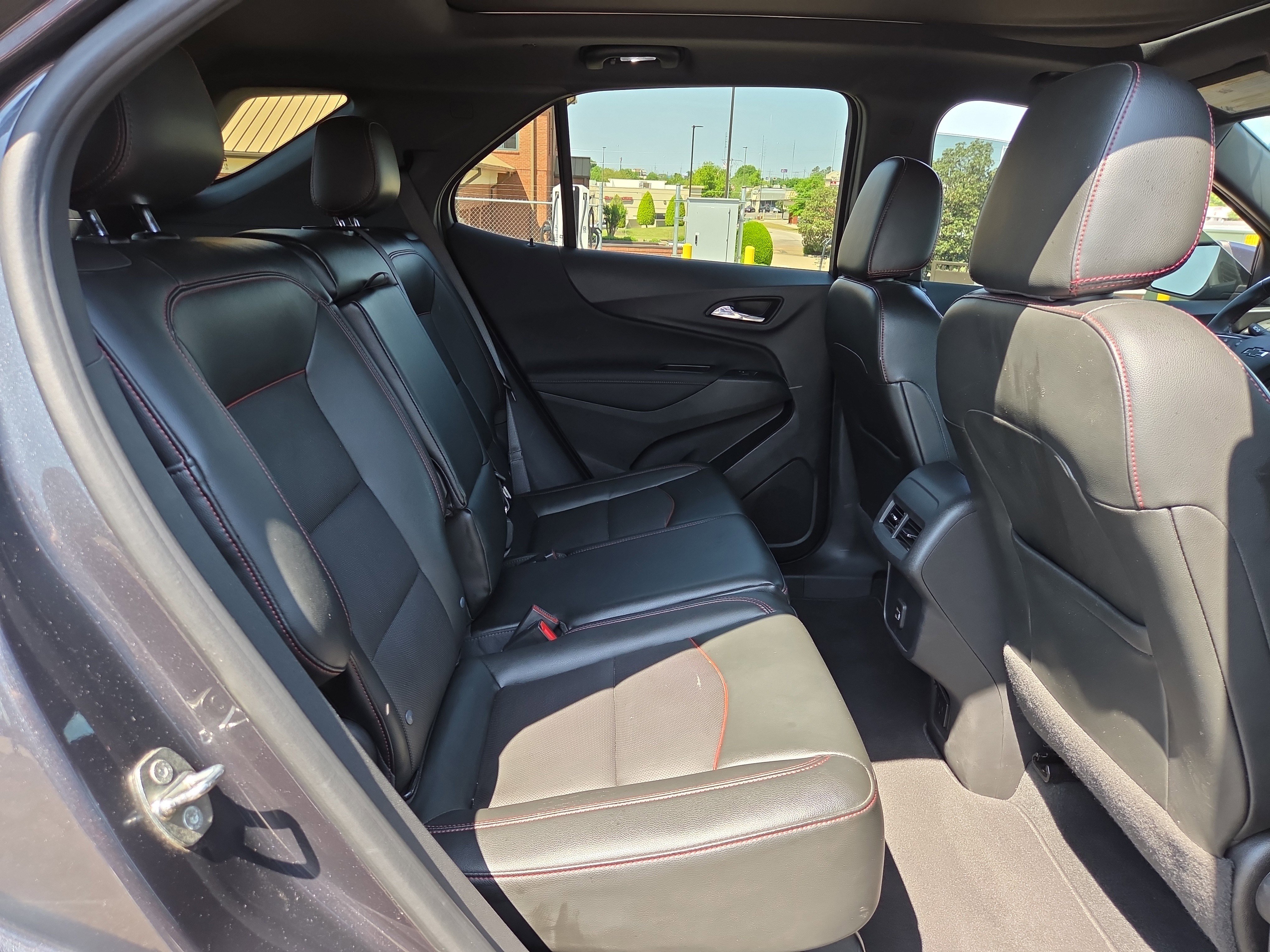 Used 2023 Chevrolet Equinox RS w/ RS Leather Package FWD image 14