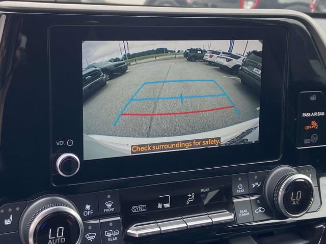 Used 2023 Toyota Highlander XLE AWD/4WD image 26