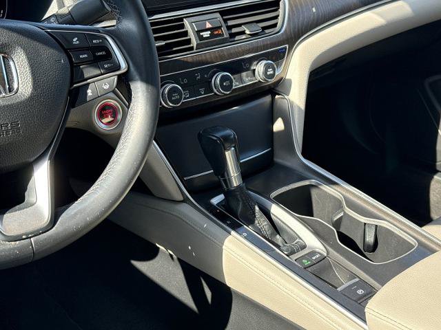 Used 2018 Honda Accord Touring image 19