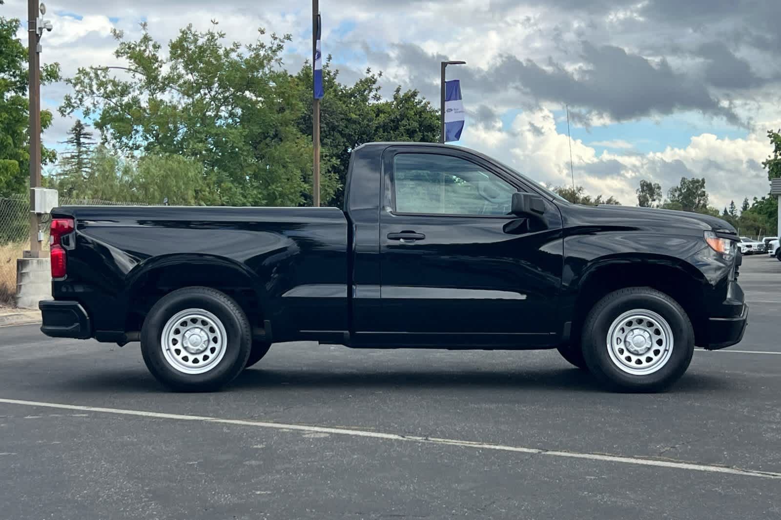 Used 2026 Chevrolet Silverado 1500 W/T w/ WT Value Package image 6