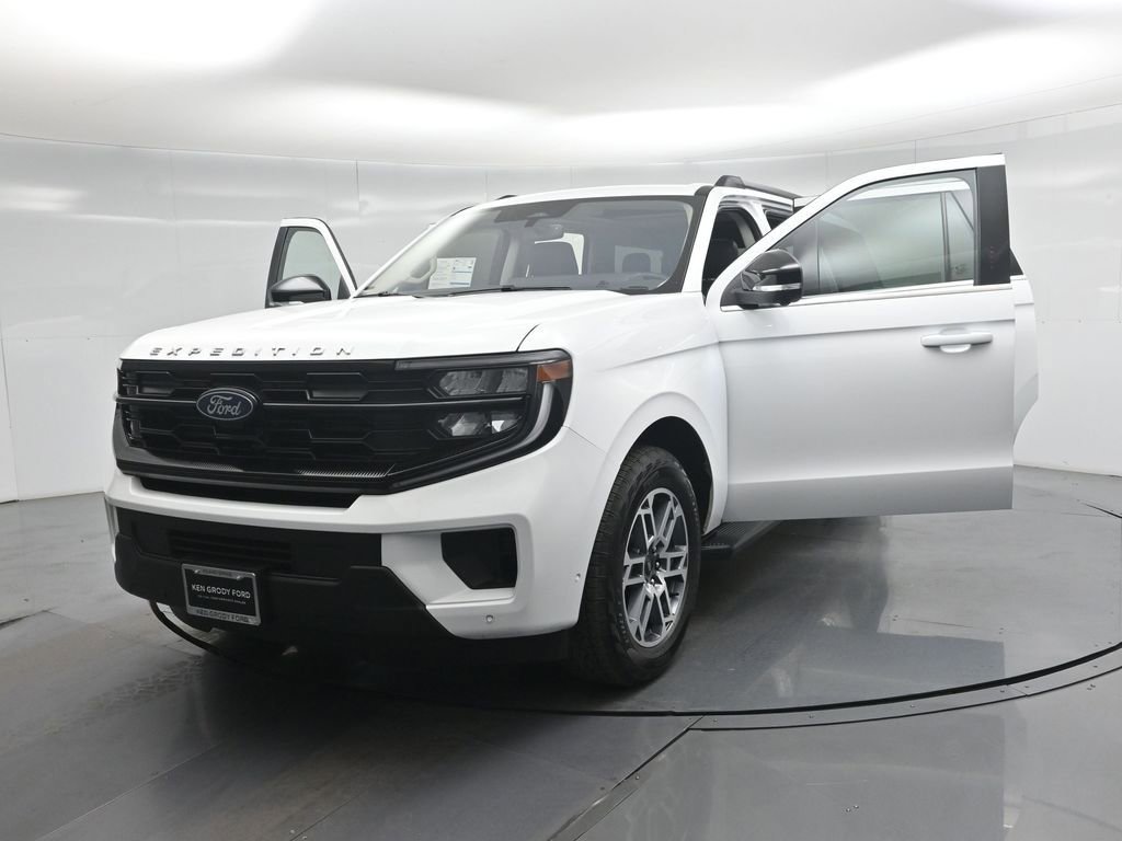 Certified 2025 Ford Expedition Max Active image 32