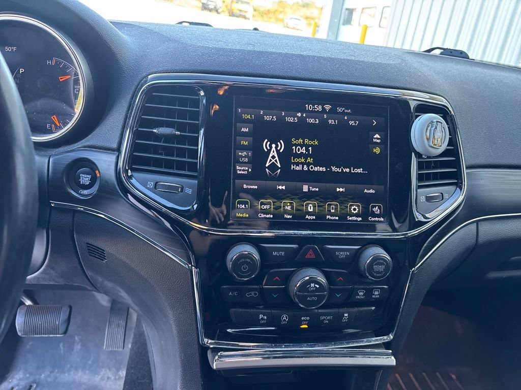 Used 2020 Jeep Grand Cherokee Limited w/ Luxury Group II AWD/4WD image 15