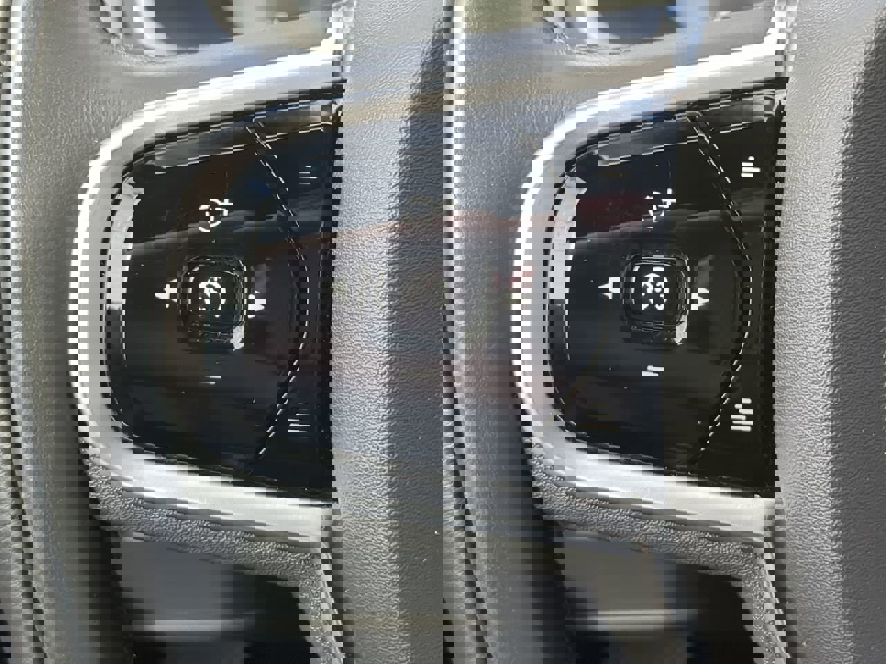 Used 2020 Volvo XC90 T6 Inscription image 24