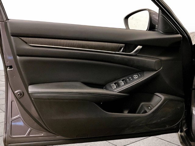 Used 2019 Honda Accord EX image 22