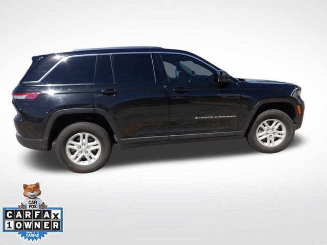 Used 2023 Jeep Grand Cherokee Laredo AWD/4WD image 12