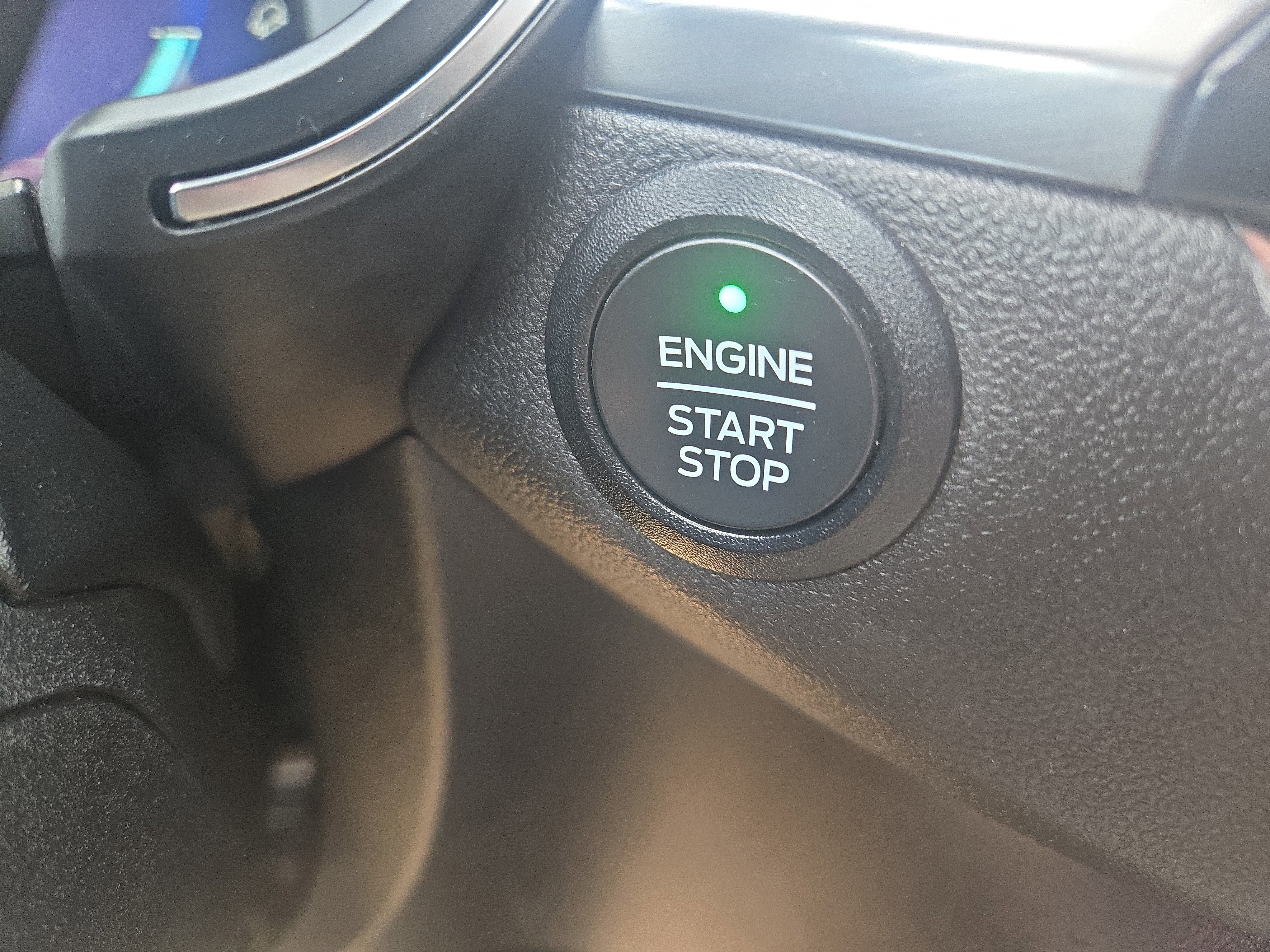 Certified 2021 Ford Escape Titanium image 33