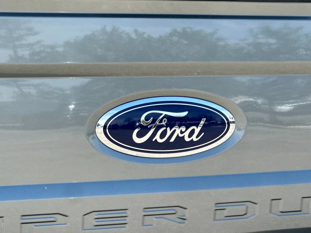 Certified 2019 Ford F350 XLT w/ XLT Premium Package AWD/4WD image 24