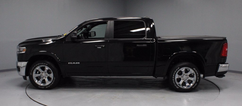 Used 2025 RAM 1500 Big Horn AWD/4WD image 6