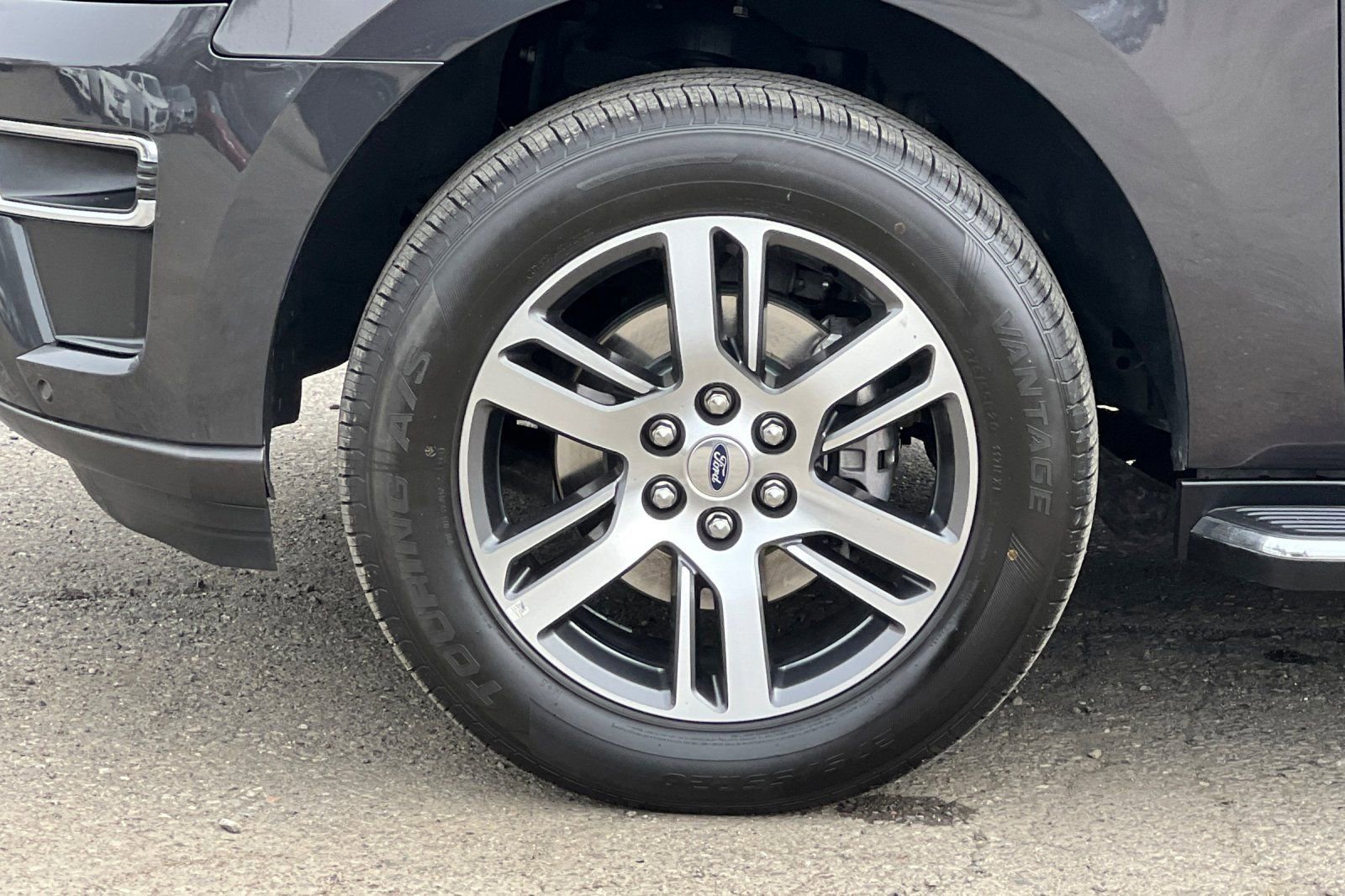 Certified 2023 Ford Expedition Max Limited image 28