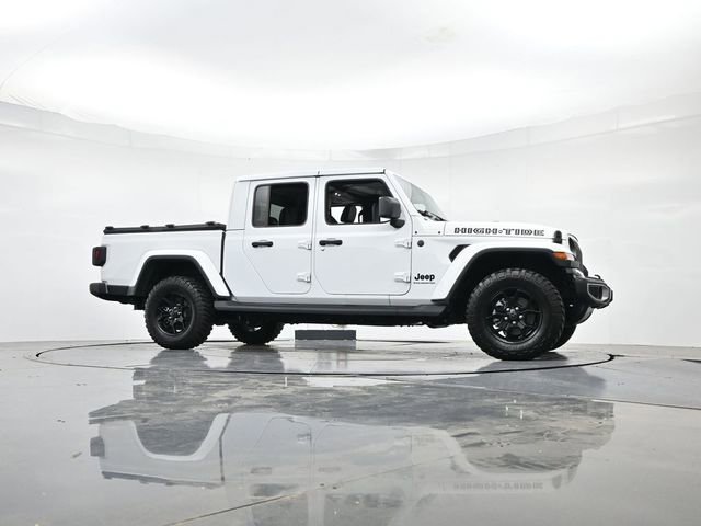 Used 2025 Jeep Gladiator Sport AWD/4WD image 31