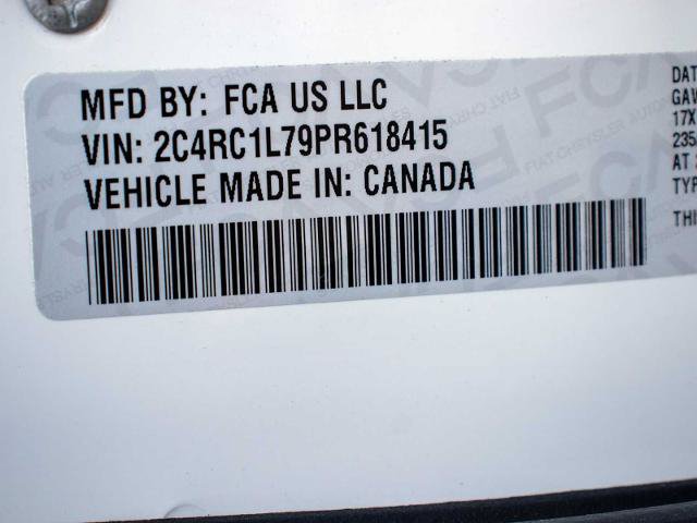 Used 2023 Chrysler Pacifica Touring-L FWD image 31