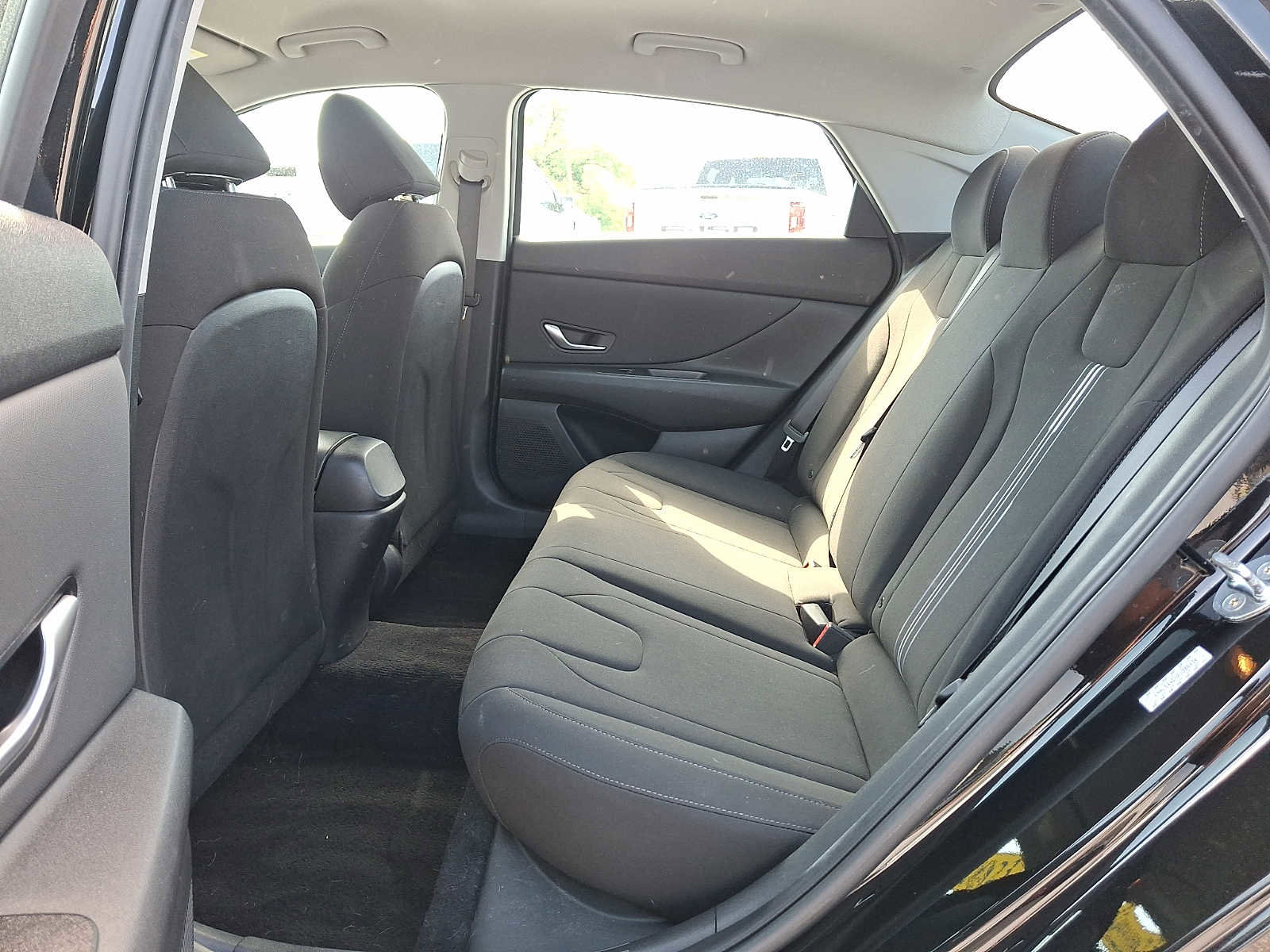 Used 2023 Hyundai Elantra SEL w/ Convenience Package FWD image 10