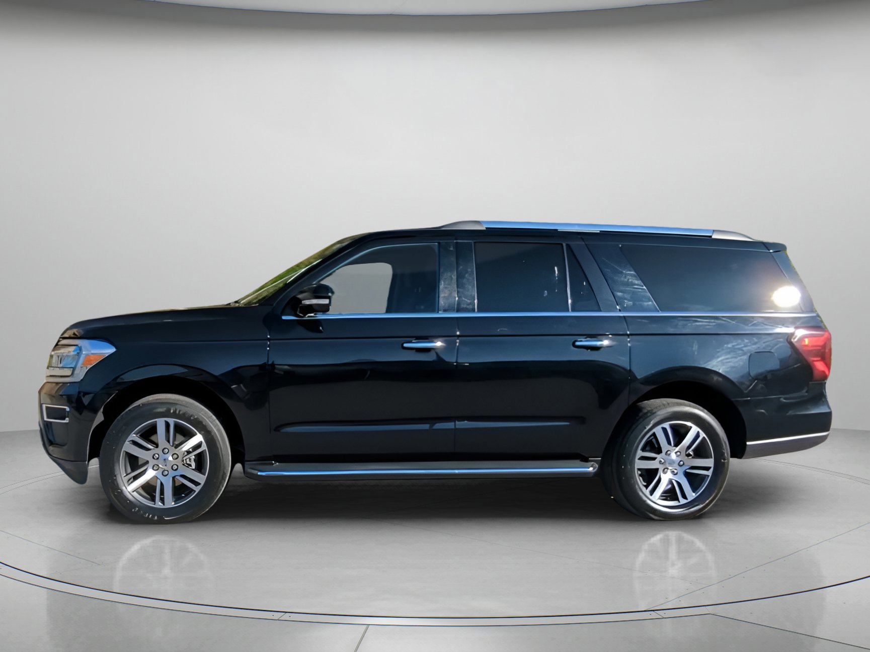 Certified 2023 Ford Expedition Max Limited image 8