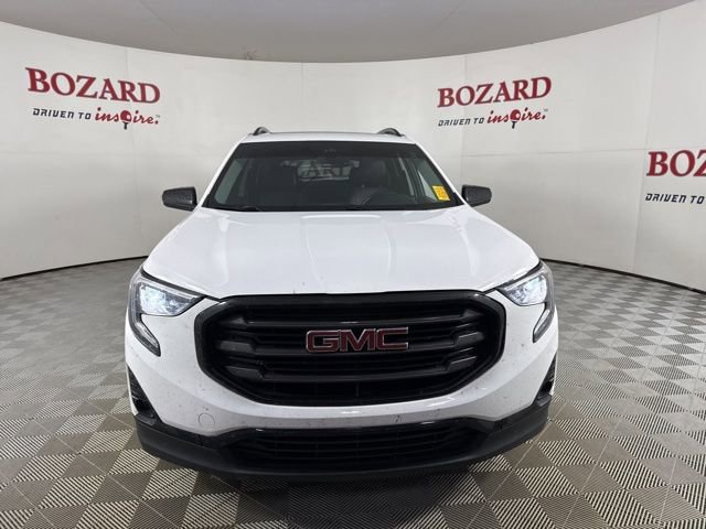 Used 2021 GMC Terrain SLT w/ Infotainment Package II image 2