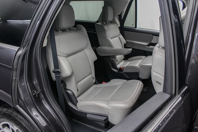 Certified 2025 Ford Expedition Active AWD/4WD image 22
