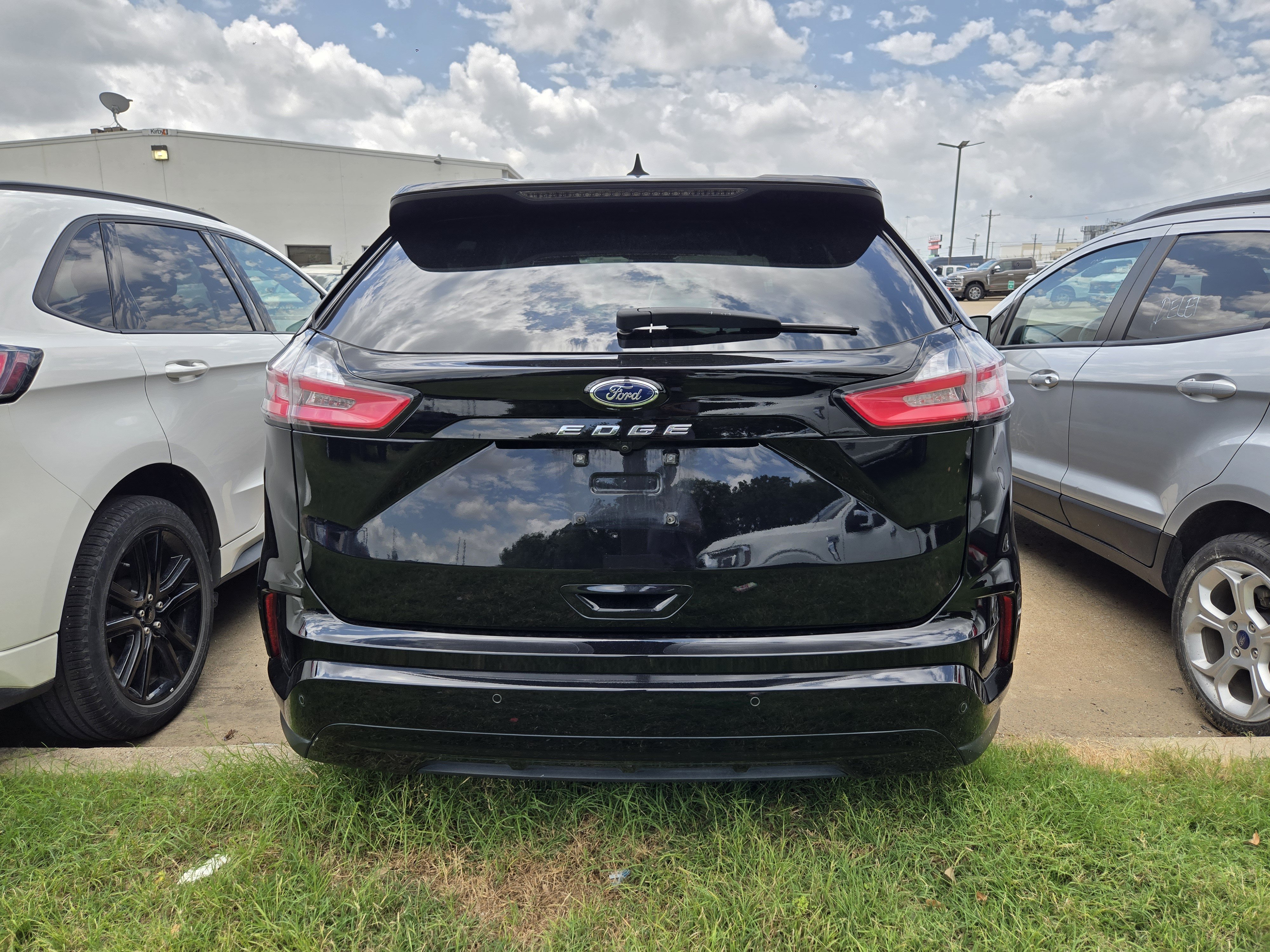 Certified 2023 Ford Edge ST-Line AWD/4WD image 5