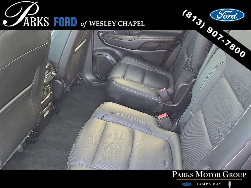 Used 2018 GMC Acadia SLT image 17