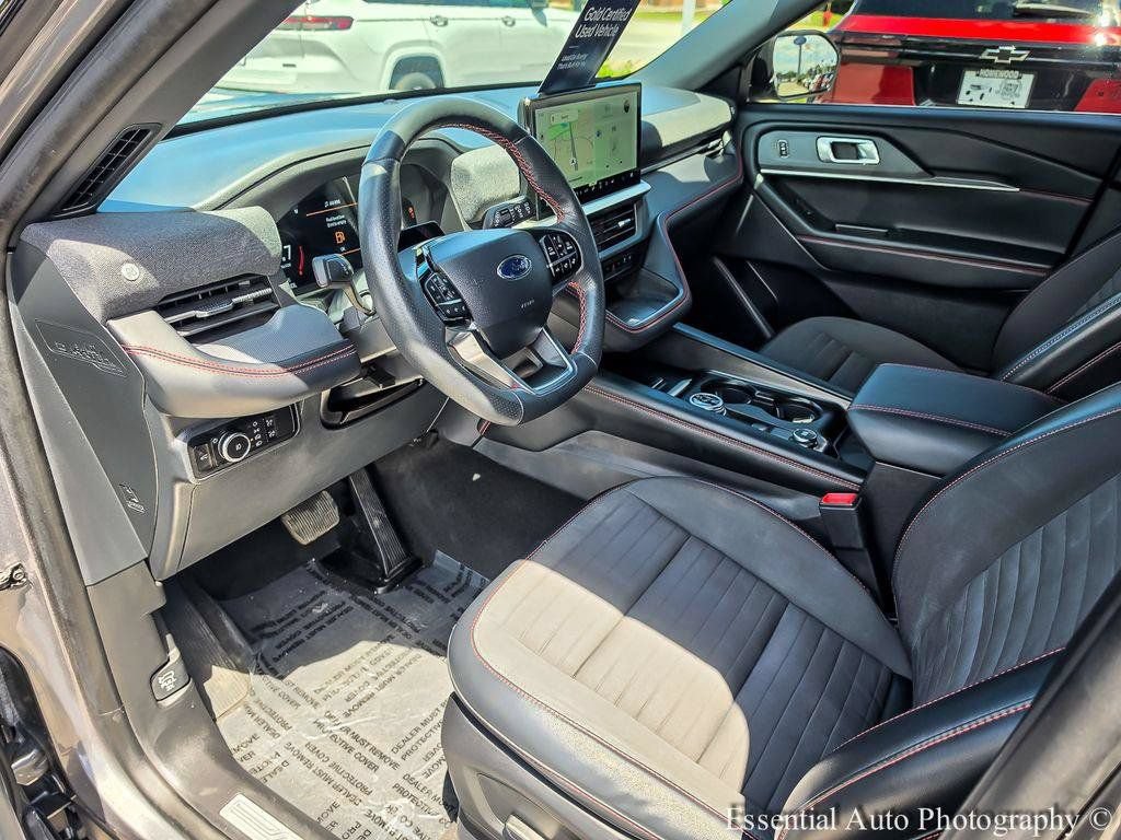 Certified 2025 Ford Explorer ST-Line w/ ST-Line Street Pack AWD/4WD image 10