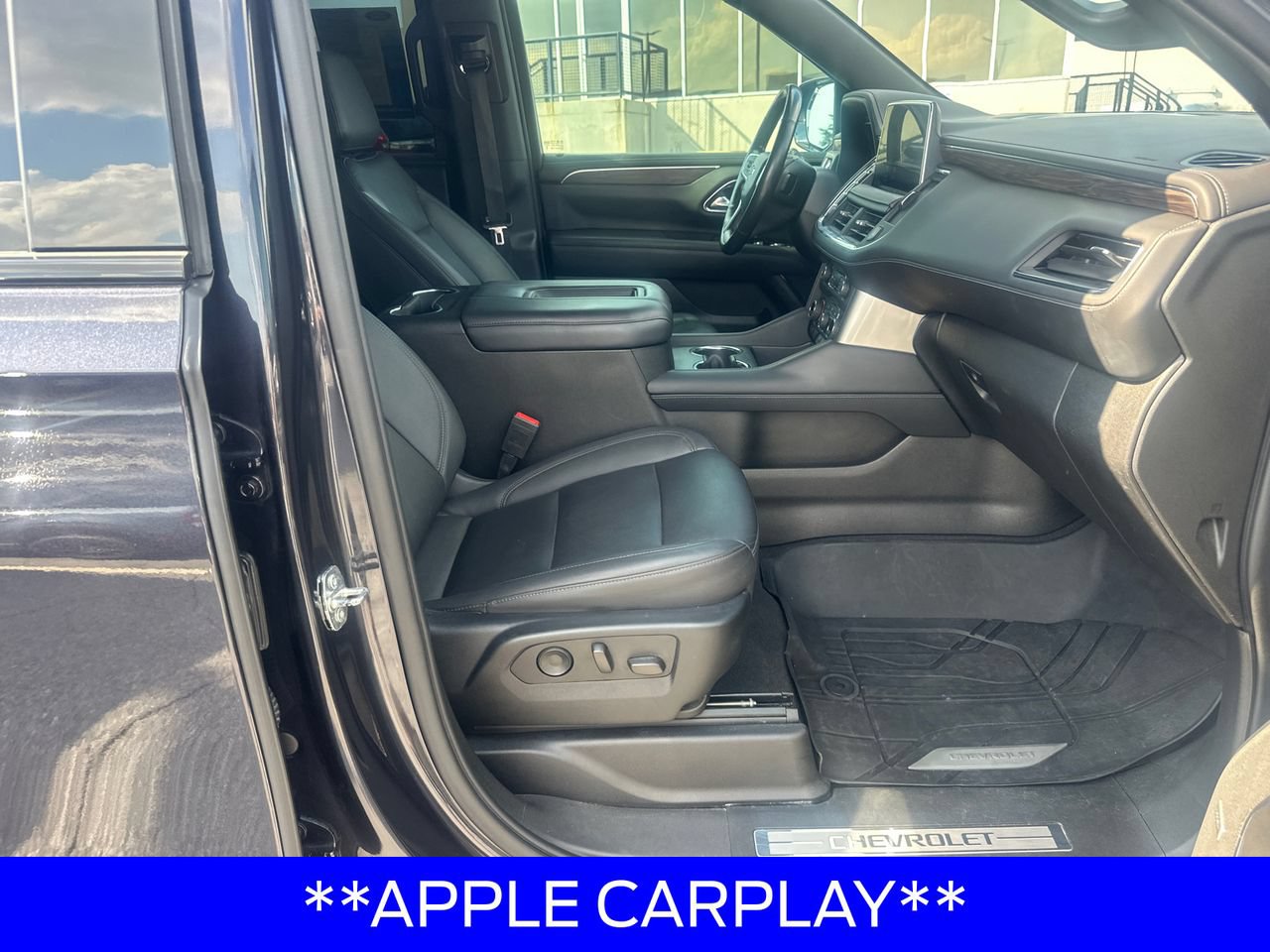 Used 2022 Chevrolet Tahoe Z71 w/ Z71 Off-Road Package AWD/4WD image 15