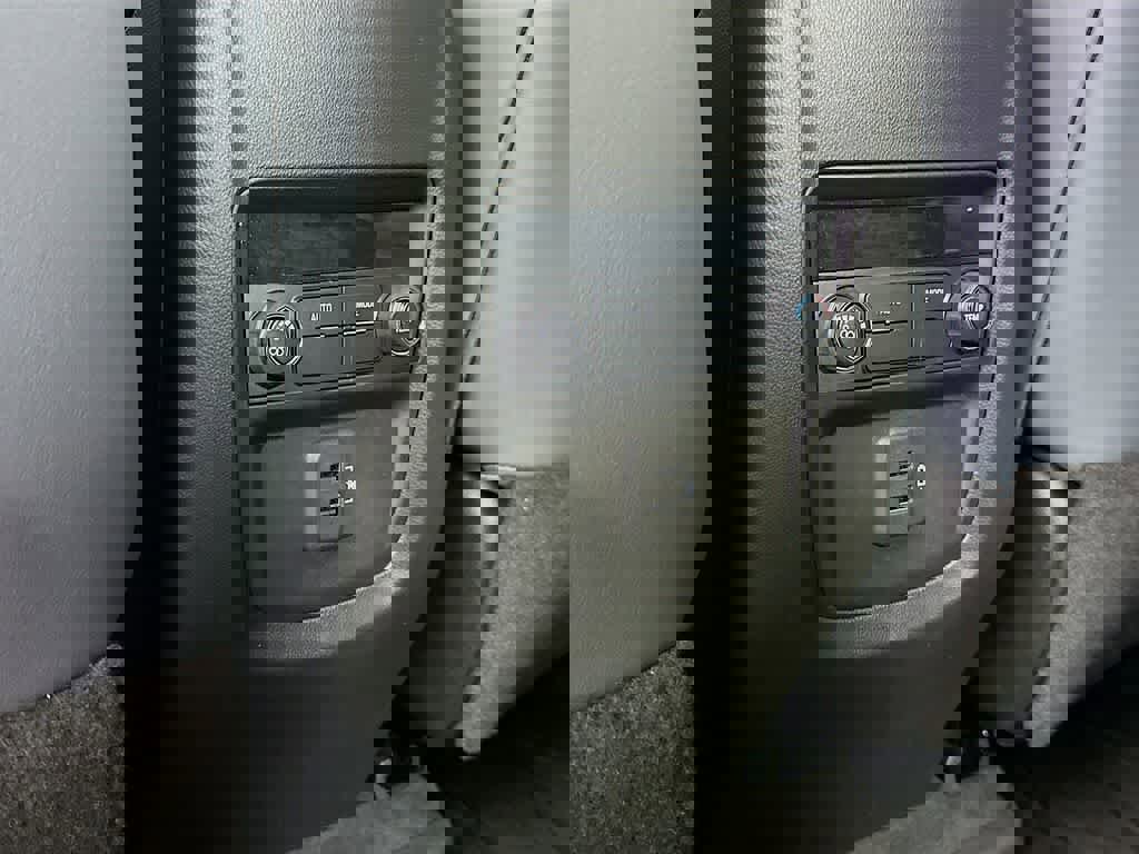 Used 2023 Buick Enclave Essence w/ Experience Buick Package image 13