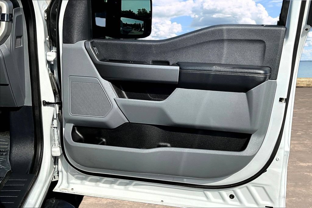 Certified 2025 Ford F250 XLT AWD/4WD image 31