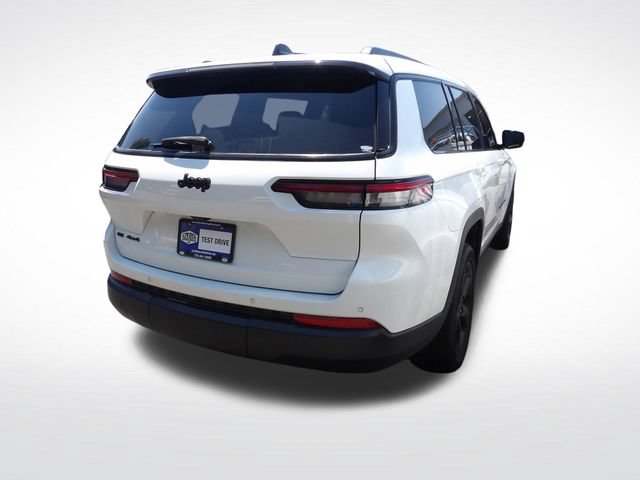 Used 2023 Jeep Grand Cherokee L Laredo AWD/4WD image 17