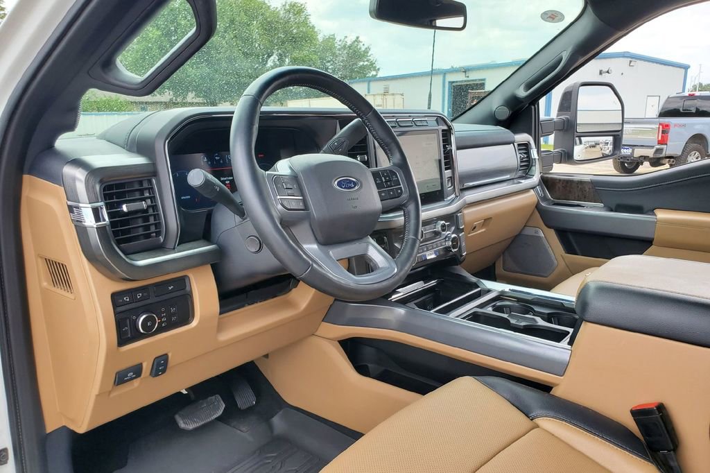Certified 2024 Ford F250 Lariat AWD/4WD image 3