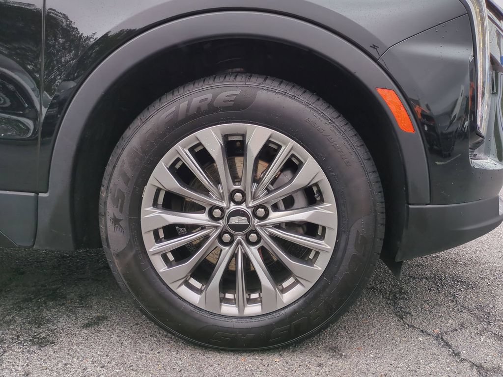 Used 2024 Cadillac XT4 Premium Luxury FWD image 13