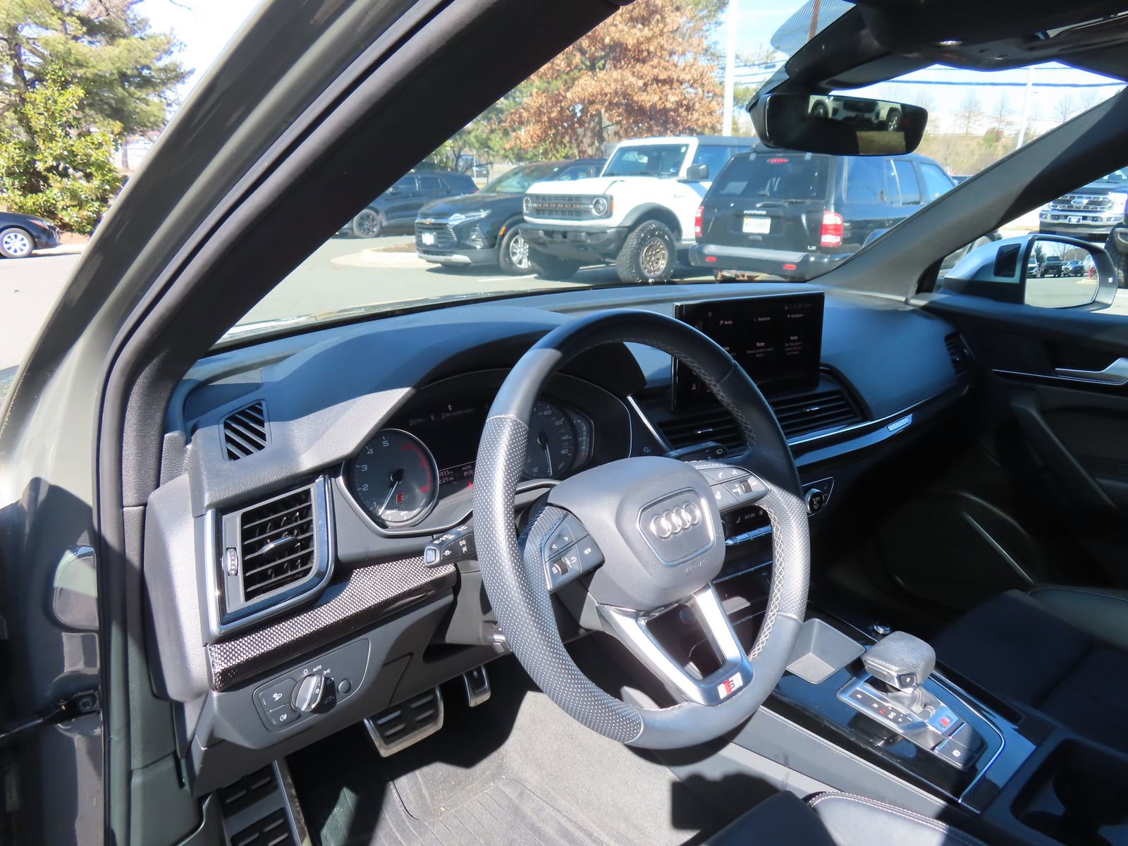 Used 2023 Audi SQ5 Premium w/ Convenience Package image 15