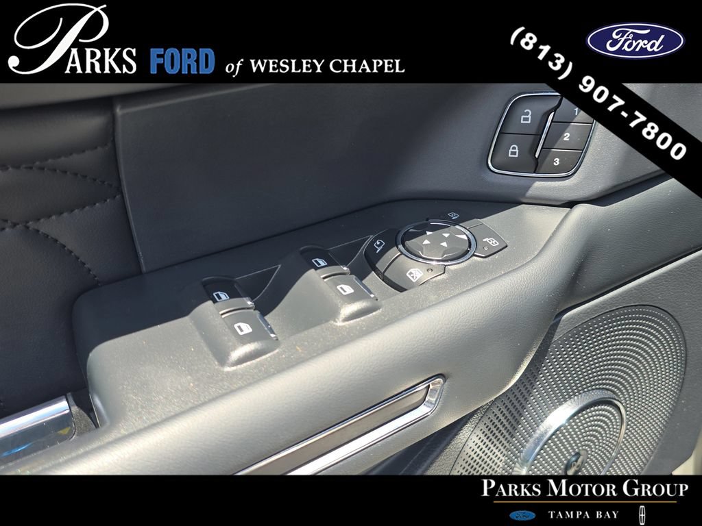 Certified 2023 Ford Expedition Platinum AWD/4WD image 17