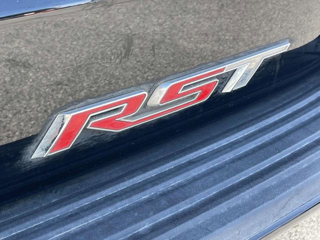 Used 2022 Chevrolet Suburban RST w/ Luxury Package RWD image 8