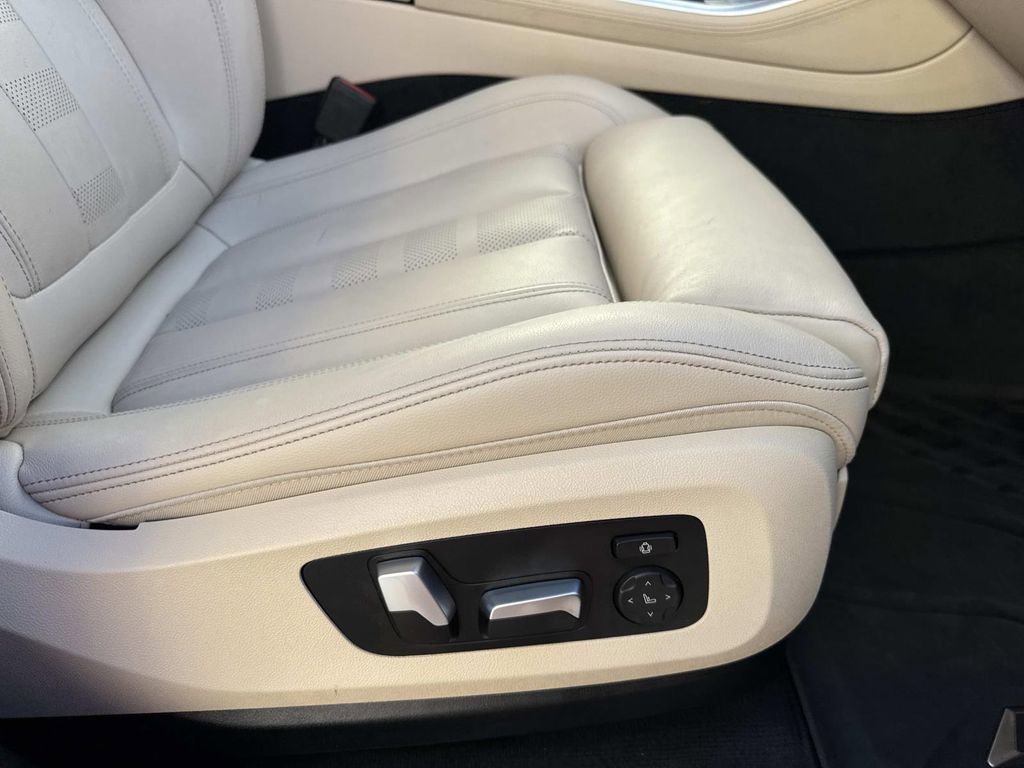 Used 2022 BMW X5 sDrive40i w/ Parking Assistance Package image 15