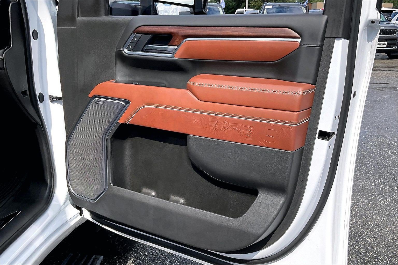 Used 2025 GMC Sierra 2500 Denali Ultimate AWD/4WD image 23